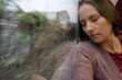 femme dans le train