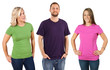 Foto: Young adults with blank shirts Young adults with blank shirts