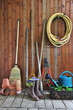 outils du jardinier, entreposé dans l'abris de jardin