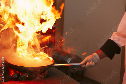 Photo: Professional kitchen: making sauce Professional kitchen: making sauce