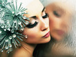 사진:Beautiful glamorous young girl with nails reflects in mirror Beautiful glamorous young girl with nails reflects in mirror