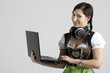 junge Frau mit Laptop
