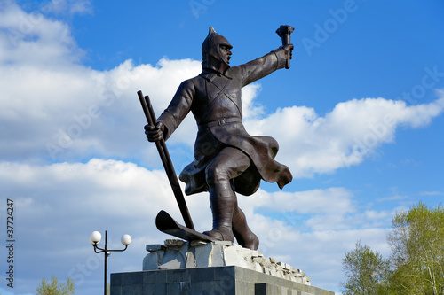 Photo: Monument to ice transition Khabarovsk - Komsomolsk-on-Amur Monument to ice transition Khabarovsk - Komsomolsk-on-Amur