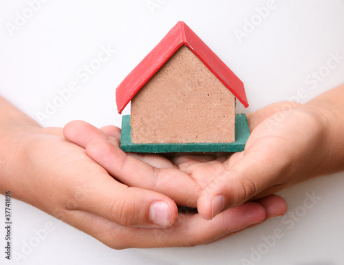 Photo: cardboard over hands cardboard over hands