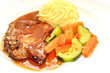 Schweinekotelett mit Gemüse und Kartoffelpüree Schweinekotelett mit Gemüse und Kartoffelpüree