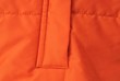 Detail einer Steppjacke in orange