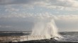 vague sur un quai