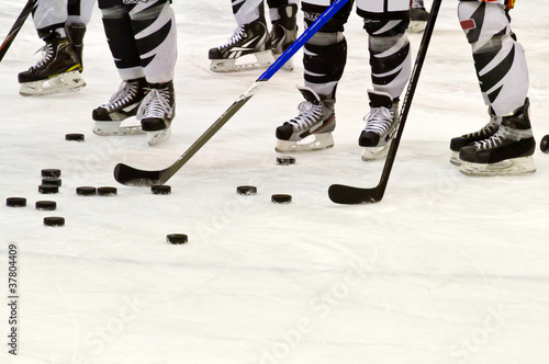 Photo: ice hockey player ice hockey player