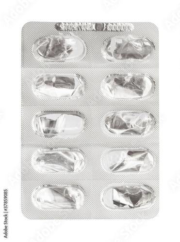 Foto: Empty pills package isolated on white background Empty pills package isolated on white background