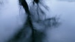 Vídeo: timelapse reflected in the surface of the river. timelapse reflected in the surface of the river.