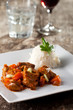 Curryhuhn und Reis Curryhuhn und Reis