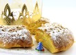 galette des rois sur fond blanc
