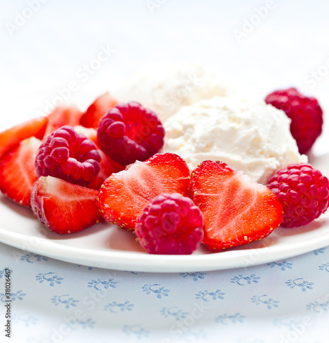 Photo: Fresh fruits with Mascarpone Fresh fruits with Mascarpone