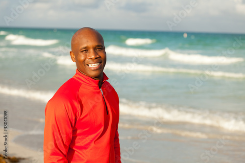 Foto: Handsome Man Outdoor Portrait in Miami South Beach Handsome Man Outdoor Portrait in Miami South Beach