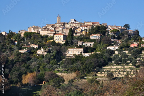 Photo: Côte d'azur vieux village de Mougins où résida Picasso Côte d'azur vieux village de Mougins où résida Picasso