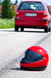 Unfall mit Motorrad. Verkehrsunfall mit Bremsspur