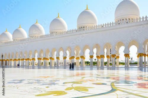 Photo: Sheikh Zayed Mosque in Abu Dhabi, United Arab Emirates Sheikh Zayed Mosque in Abu Dhabi, United Arab Emirates