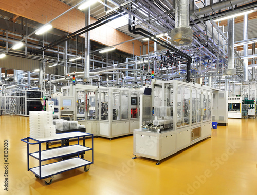 Photo: moderne Industrieanlage // High Tech Fabrication moderne Industrieanlage // High Tech Fabrication