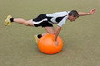 Fitnesstraining mit dem Gymnastikball