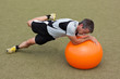 Fitnesstraining mit dem Gymnastikball