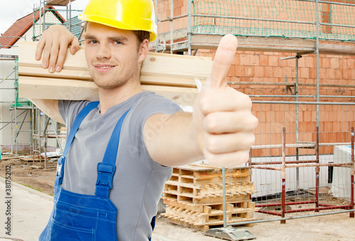 Foto: positiver bauarbeiter positiver bauarbeiter