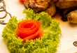 Rose aus Tomatenhaut Rose aus Tomatenhaut