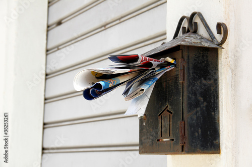 Photo: Overloaded mailbox waiting to be relieved Overloaded mailbox waiting to be relieved