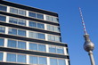 Bürohaus und Fernsehturm