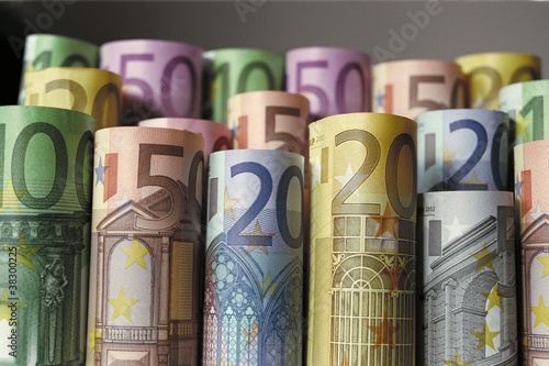 Foto: Euro, Banknoten, Geld, Währung, Geldscheine, Rollen Euro, Banknoten, Geld, Währung, Geldscheine, Rollen