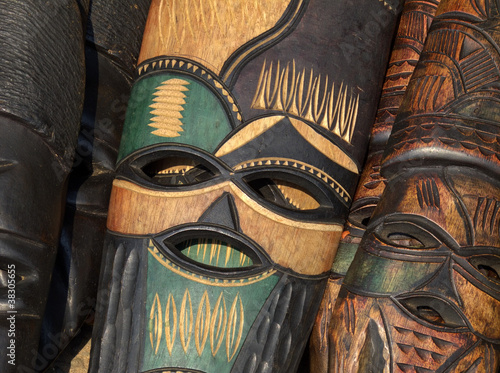 Foto: Hand made African wooden mask Hand made African wooden mask