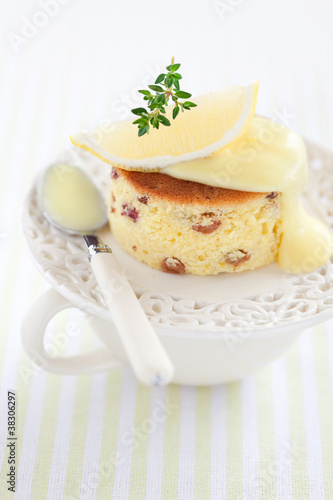 Photo: Lemon and raisin cake Lemon and raisin cake