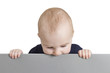 Foto: young child holding blank grey cardboard young child holding blank grey cardboard