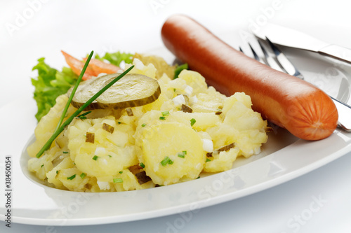 Foto: Bockwurst mit Kartoffelsalat Bockwurst mit Kartoffelsalat