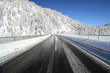 winterliche Fahrbahn