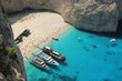 Foto: Top view of Navagio beach in Greece with cruisers Top view of Navagio beach in Greece with cruisers