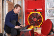 blower door test