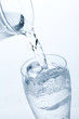水