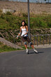 canvas print picture - Sport im freien macht Skaterin Spass