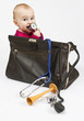 Foto: toddler in midwifes case toddler in midwifes case