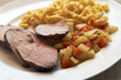 Kalbsbraten mit Spätzle und Wurzelgemüse