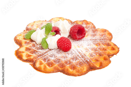 Foto: Waffel mit Himbeeren und Sahne Waffel mit Himbeeren und Sahne