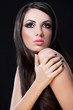 Foto: Beauty portrait of young beautiful girl Beauty portrait of young beautiful girl