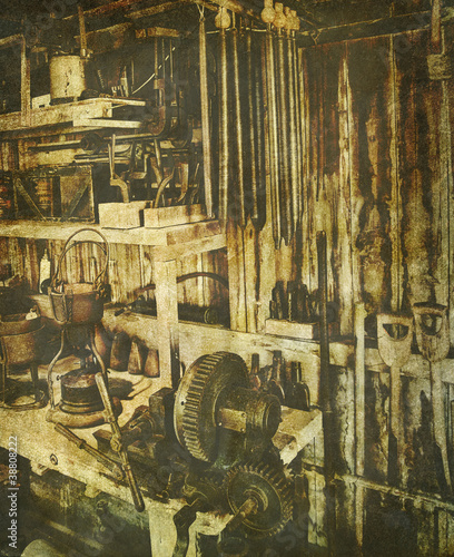 Photo : vintage tool shed vintage tool shed