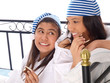 Foto: girls in nightgowns and sleeping caps girls in nightgowns and sleeping caps