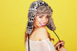 Foto: Vivacious Woman In Woolly Winter Hat Vivacious Woman In Woolly Winter Hat