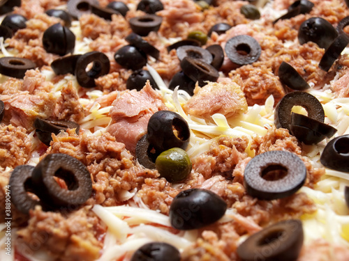 Photo: Pizza with Tuna Pizza with Tuna