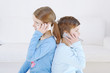 Kinder telefonieren