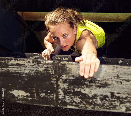 Photo: Traceur Climbing Industrial Wall Traceur Climbing Industrial Wall