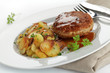 Frikadelle mit Bratkartoffeln Frikadelle mit Bratkartoffeln