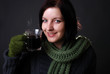 Frau mit Tee